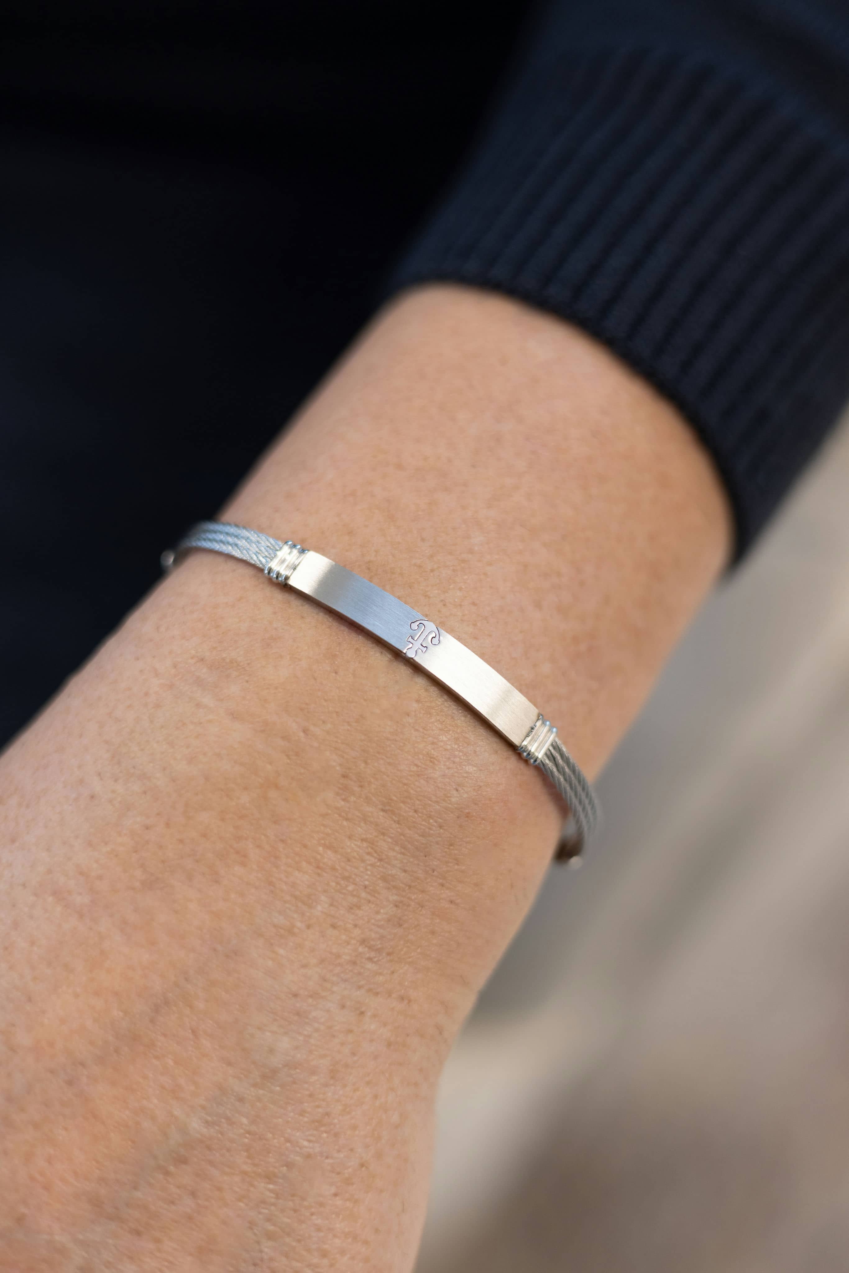 Bangle Tripple Wire Anchor
