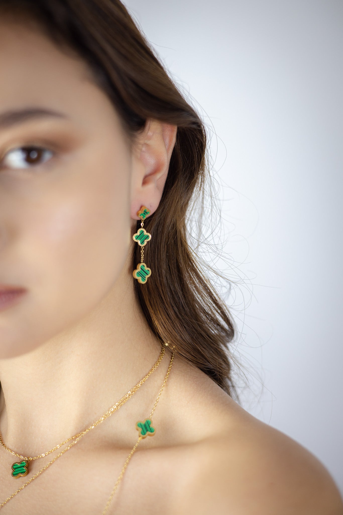 Earrings White & Green Tripple Clover