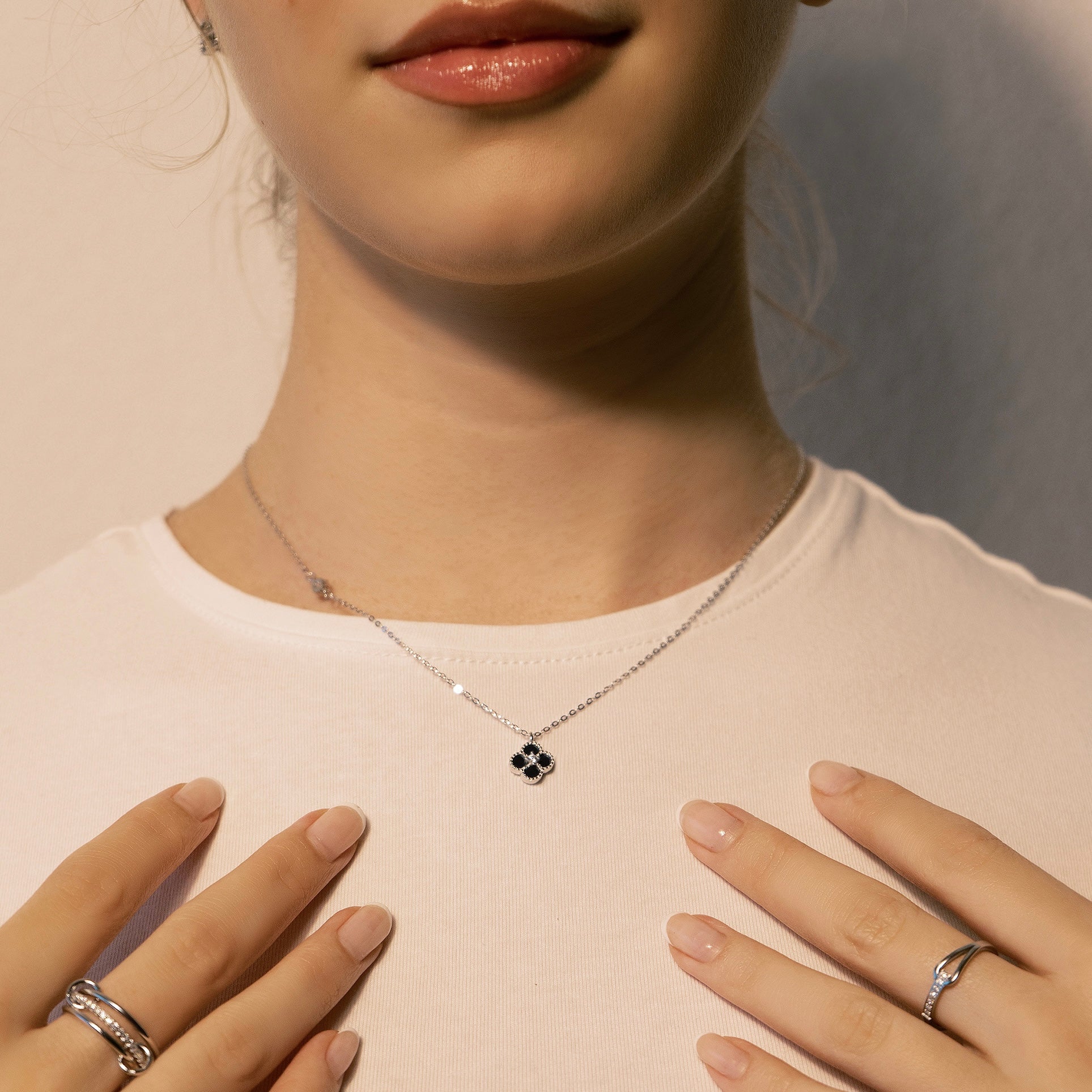 Halskette Nocturne Bloom