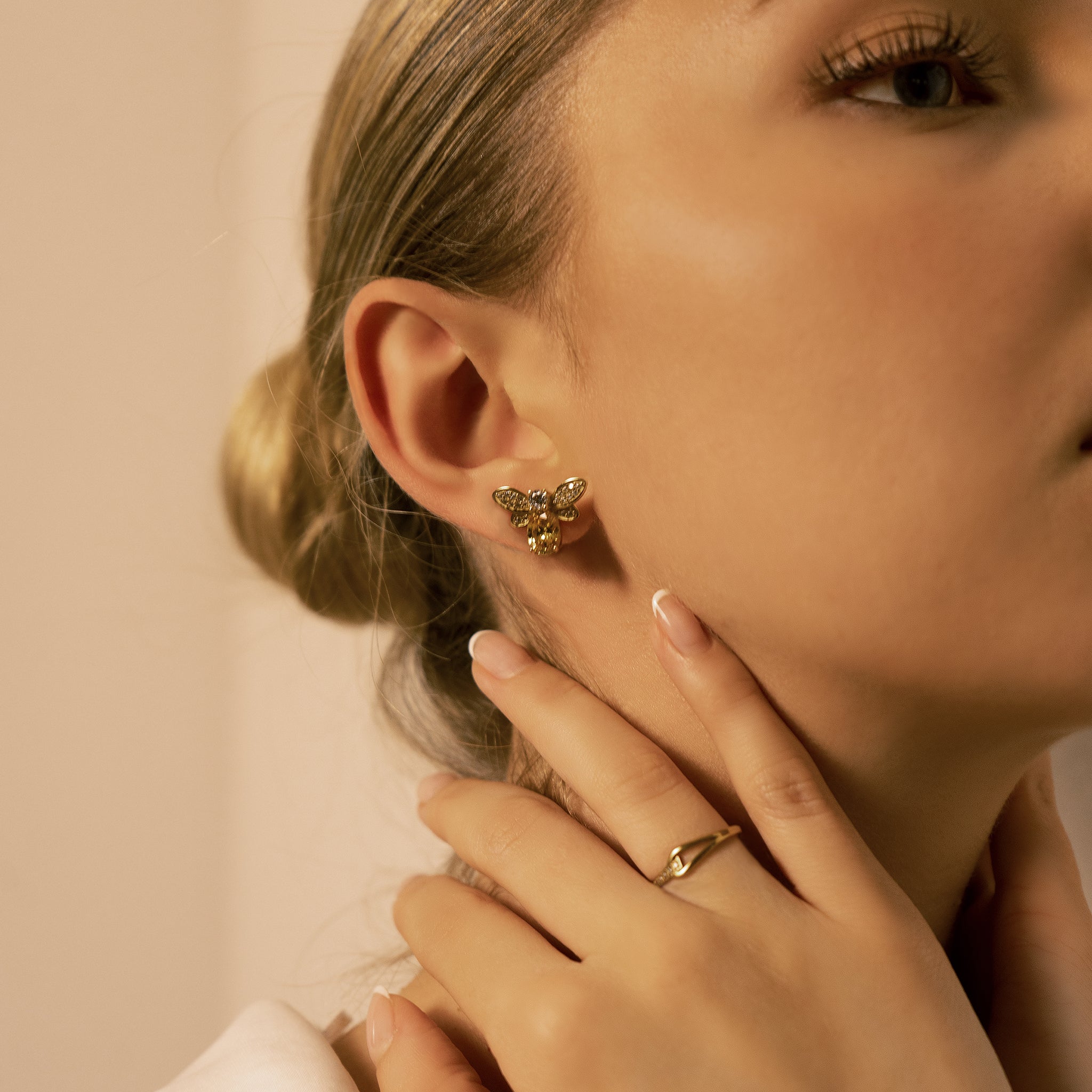 Ohrstecker Queen Bee